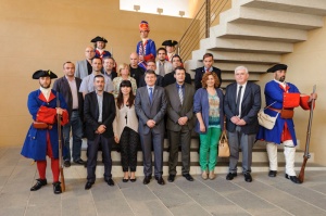 Imatge dels representants dels municipis participants a la comissió.