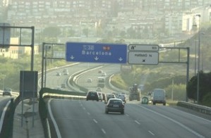 Autopista C-32 al seu pas per Mataró