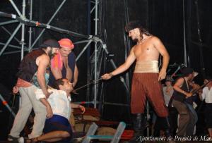 Actors al Desembarcament pirata de la Festa Major 
